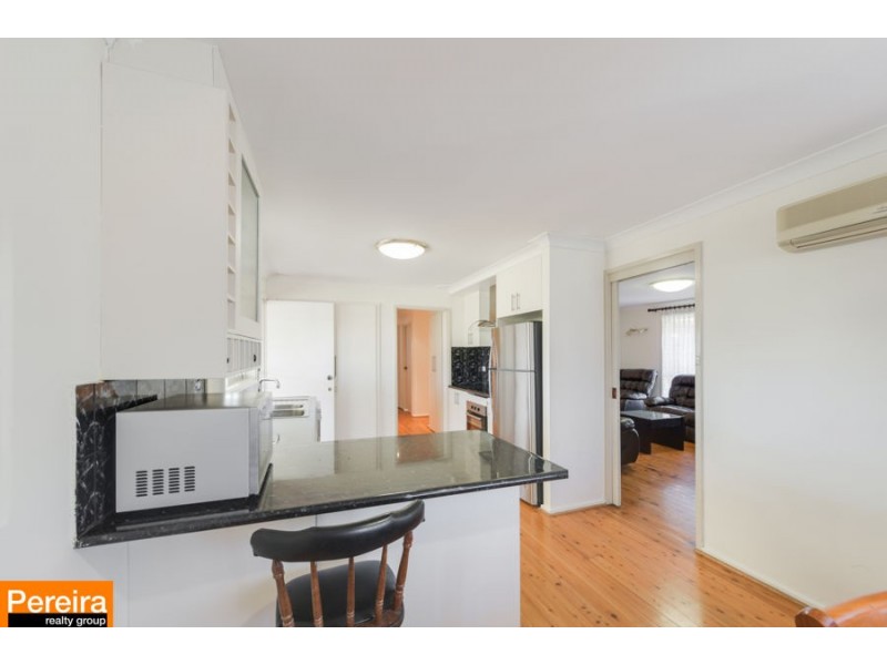 8 Rigo Place, Glenfield NSW 2167
