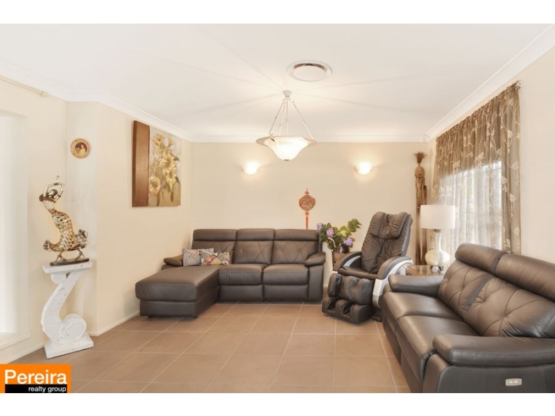 19 Clontarf Ave, Harrington Park NSW 2567