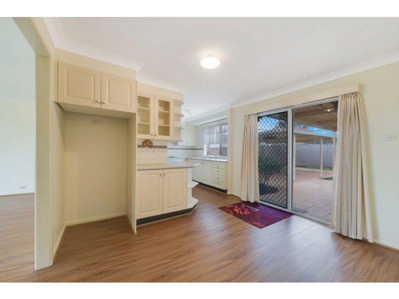 72 Stromeferry Crescent, St Andrews NSW 2566