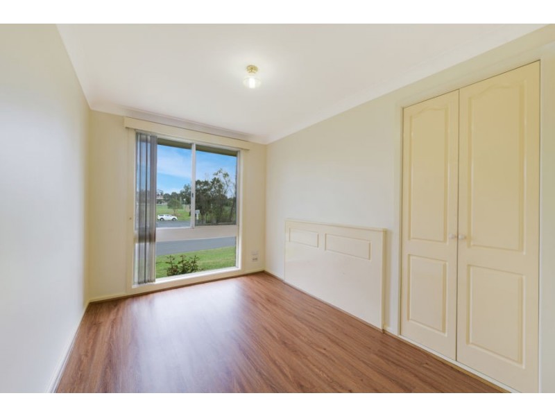 72 Stromeferry Crescent, St Andrews NSW 2566