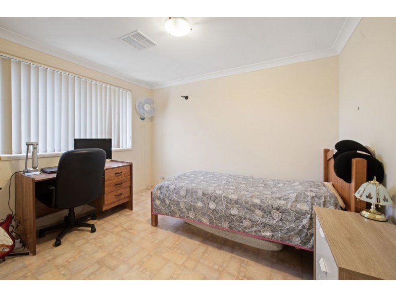 68 Tamworth Crescent, Hoxton Park NSW 2171