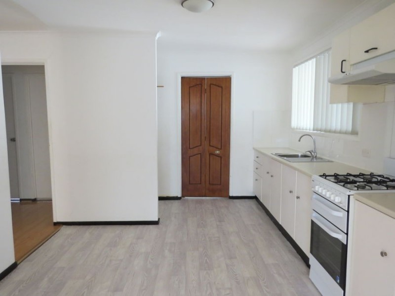 9 Methil Place, St Andrews NSW 2566