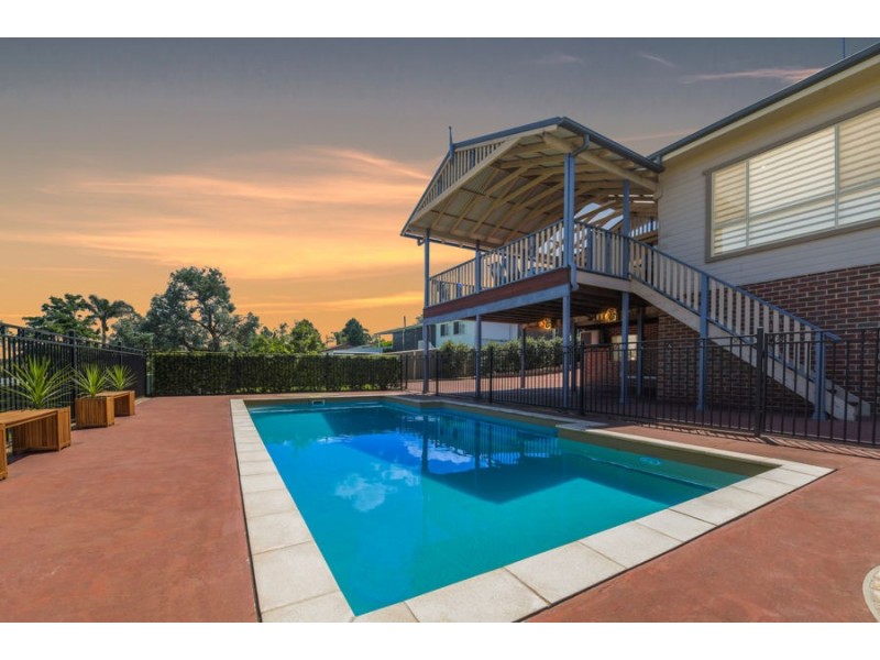 9 John Street, The Oaks NSW 2570