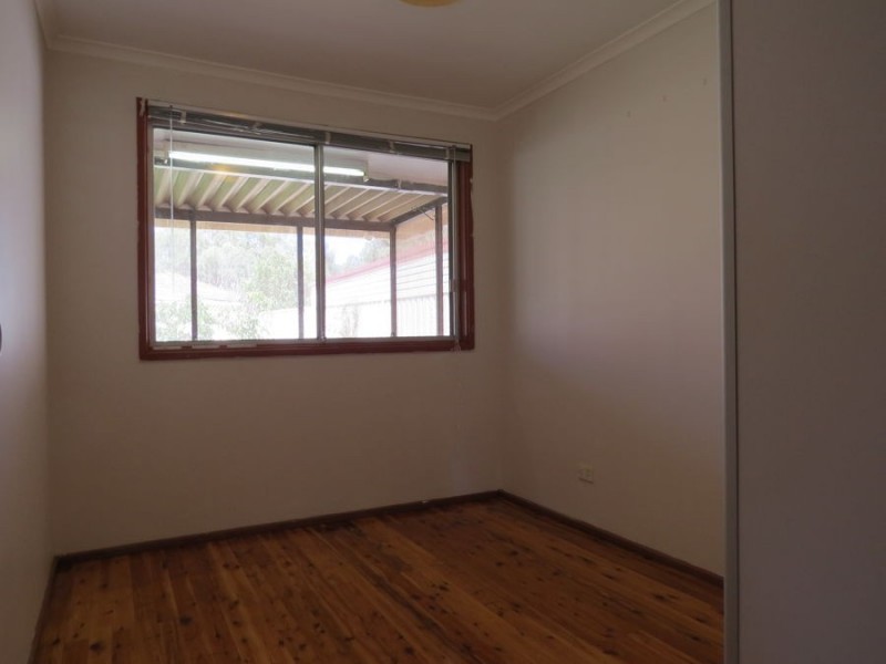 10 Geum Place, Macquarie Fields NSW 2564