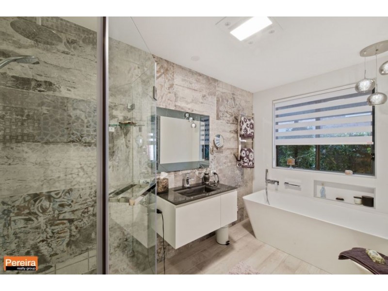 2 Bailey Court, Harrington Park NSW 2567