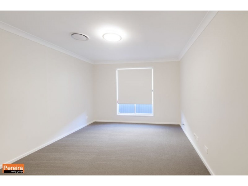 10 Wainwright Drive, Cobbitty NSW 2570