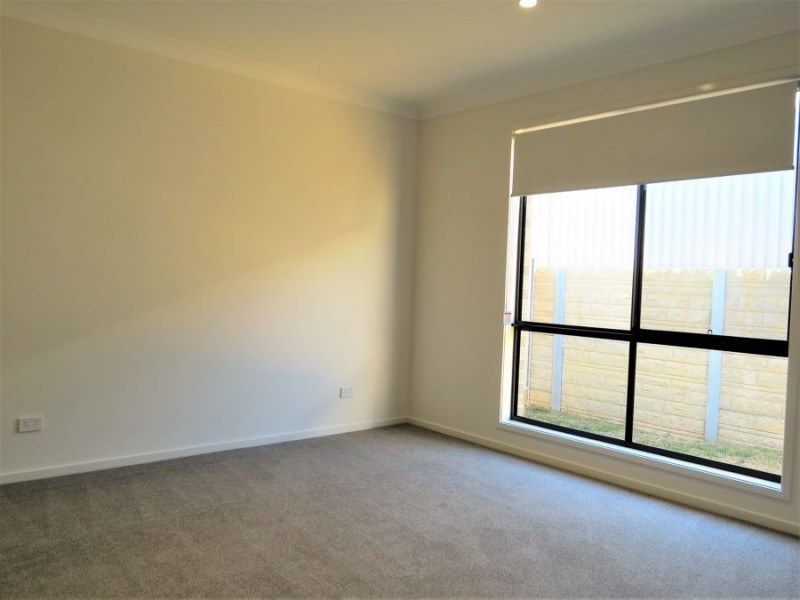 18 Percy Street, Gregory Hills NSW 2557