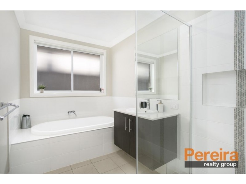 163 Hampshire Boulevarde, Spring Farm NSW 2570