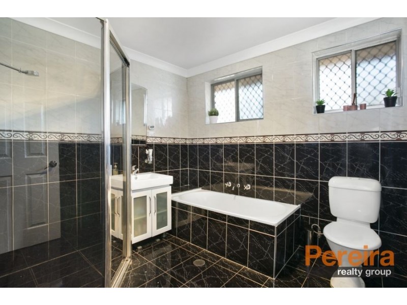 25 Queenscliff Drive, Woodbine NSW 2560