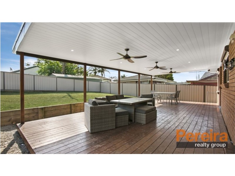 25 Queenscliff Drive, Woodbine NSW 2560