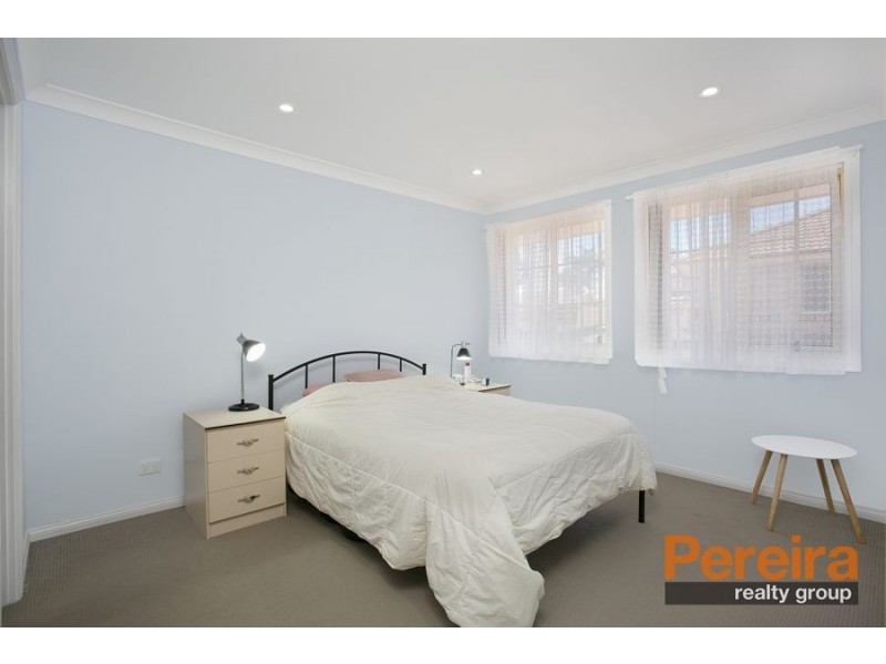 2/1-3 Meehan Place, Campbelltown NSW 2560