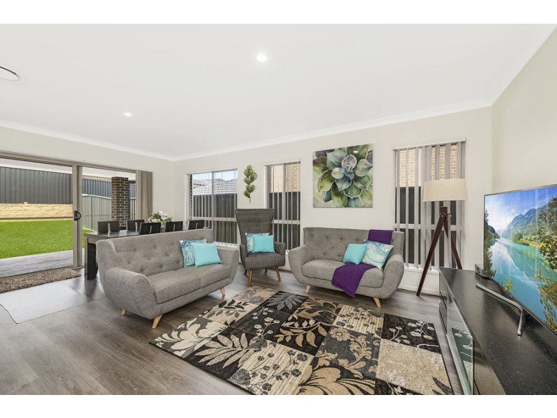 10 Radisich Loop, Oran Park NSW 2570