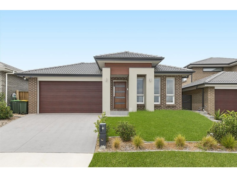 10 Radisich Loop, Oran Park NSW 2570