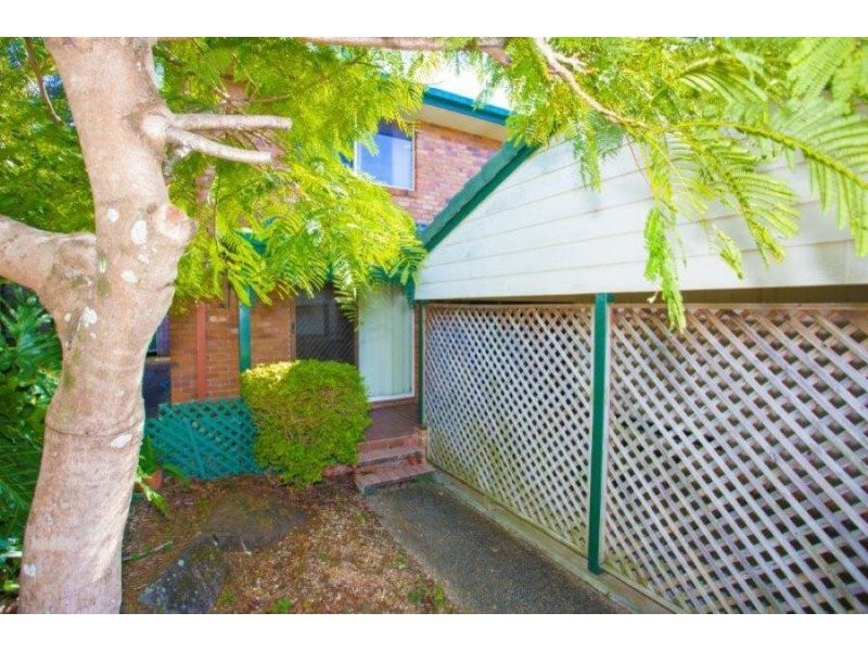 2/31 Mcmillan Street, Labrador QLD 4215