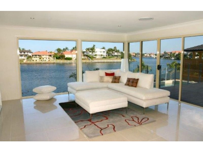 8 Key Largo, Clear Island Waters QLD 4226