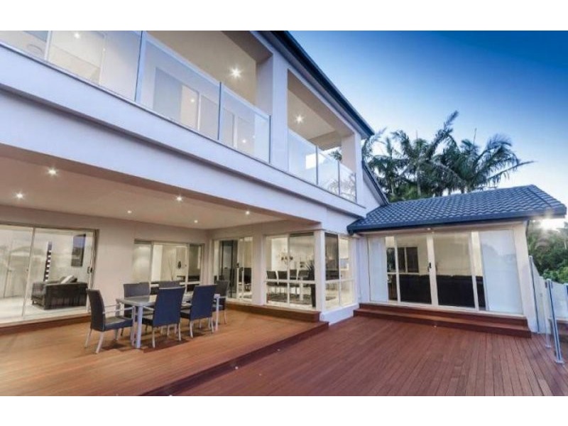 8 Key Largo, Clear Island Waters QLD 4226