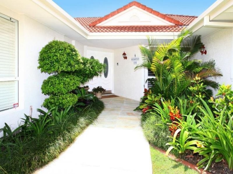 6 Deborah Avenue, Benowa Waters QLD 4217