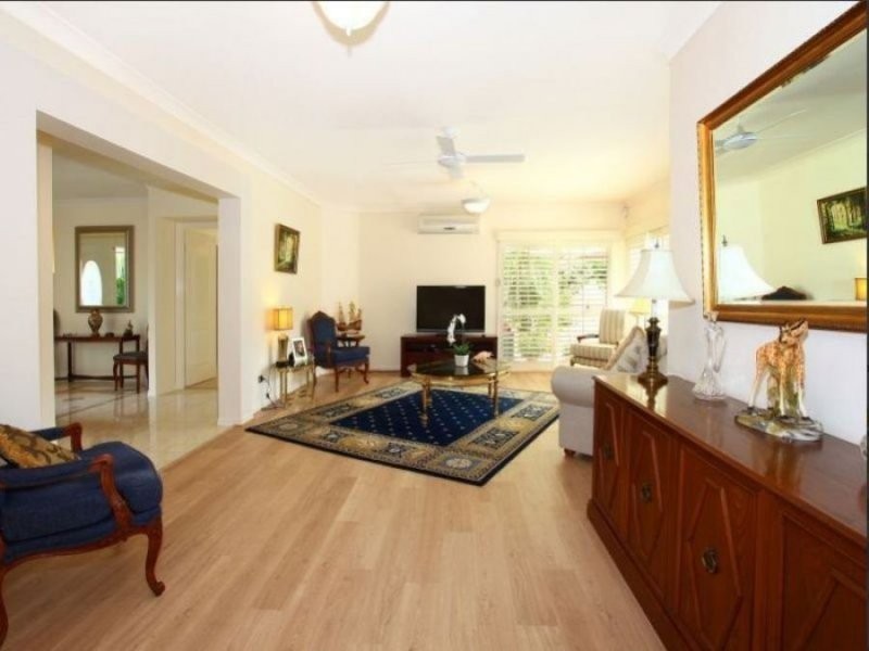 6 Deborah Avenue, Benowa Waters QLD 4217