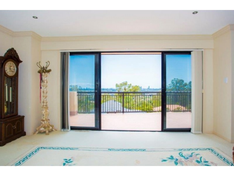 Highland Park QLD 4211