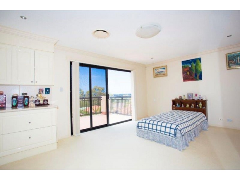 Highland Park QLD 4211