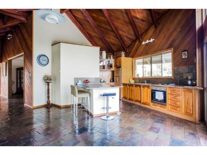 30 Holyrood Road, Maudsland QLD 4210