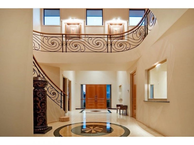53 Royal Albert Crescent, Sovereign Islands QLD 4216