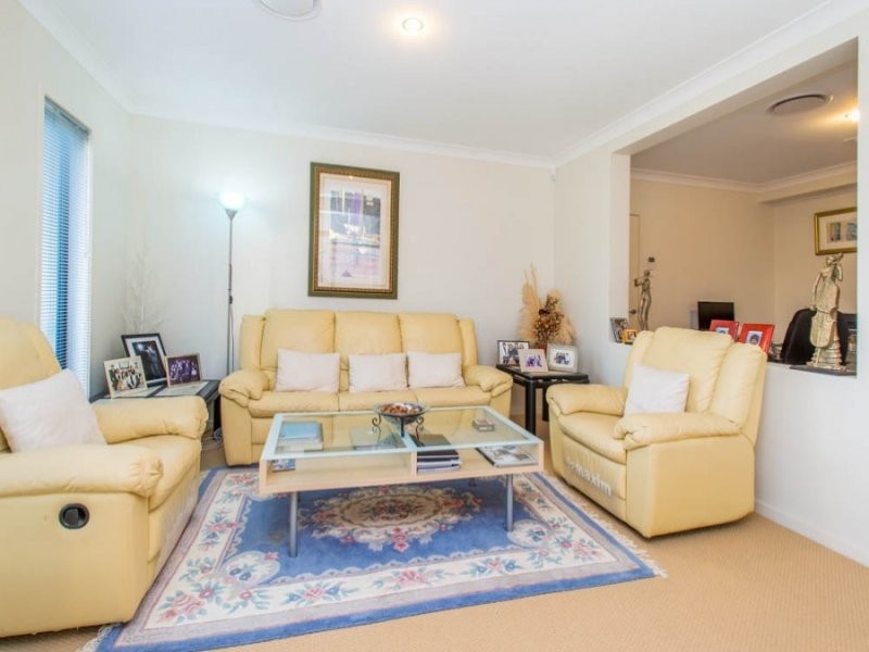 26 Cossington Circuit, Maudsland QLD 4210