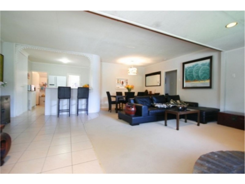 41 shaw street, Southport QLD 4215