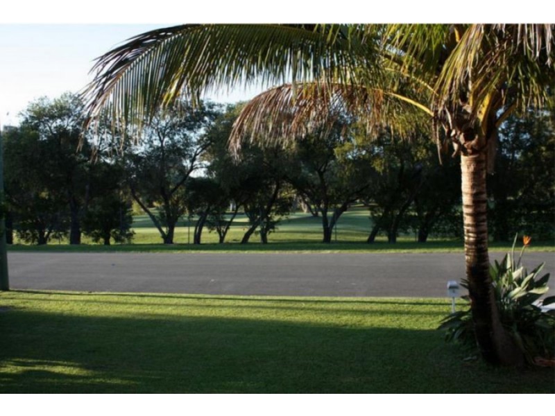 41 shaw street, Southport QLD 4215