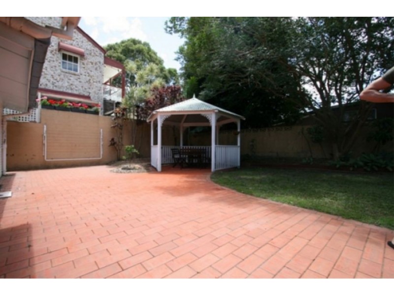 41 shaw street, Southport QLD 4215