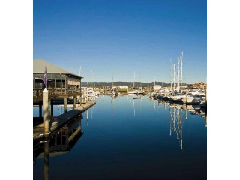 Hope Island QLD 4212