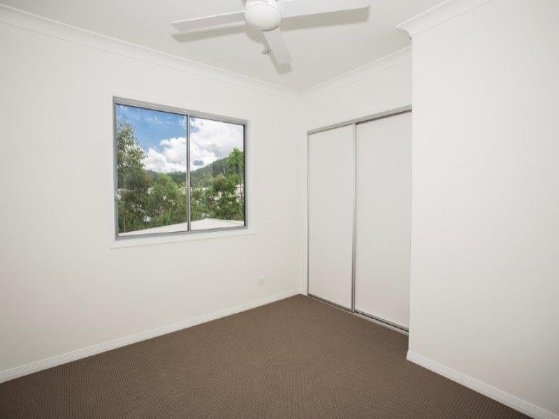 18 Carmen Court, Oxenford QLD 4210