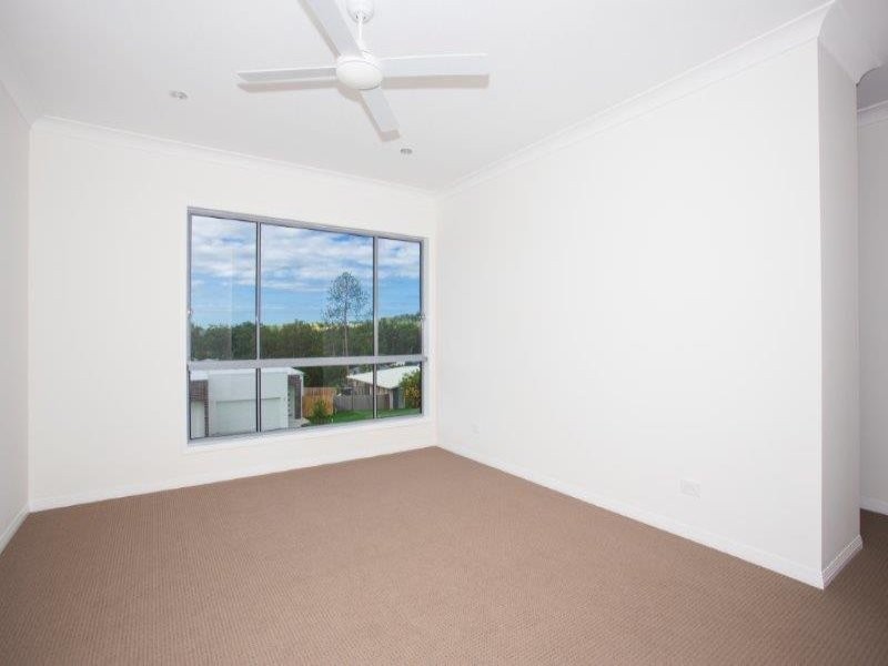 18 Carmen Court, Oxenford QLD 4210