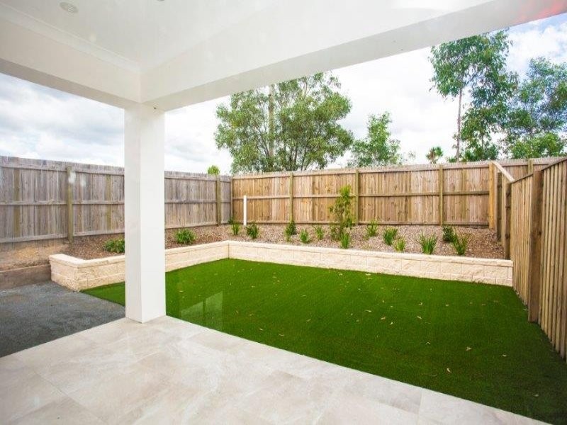 18 Carmen Court, Oxenford QLD 4210