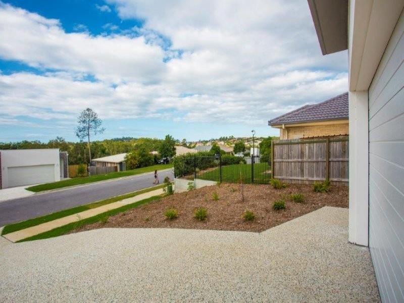 18 Carmen Court, Oxenford QLD 4210