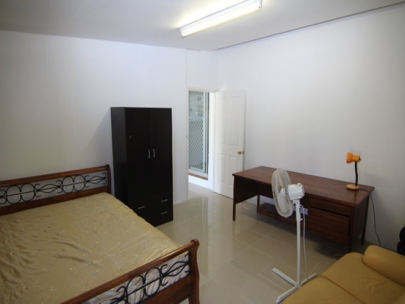 Ashmore QLD 4214