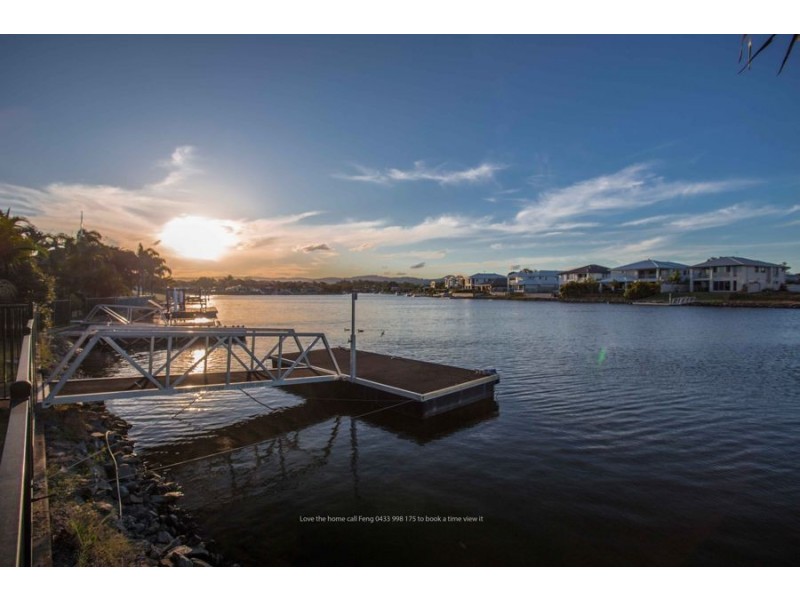 22 Parkwater Point, Helensvale QLD 4212