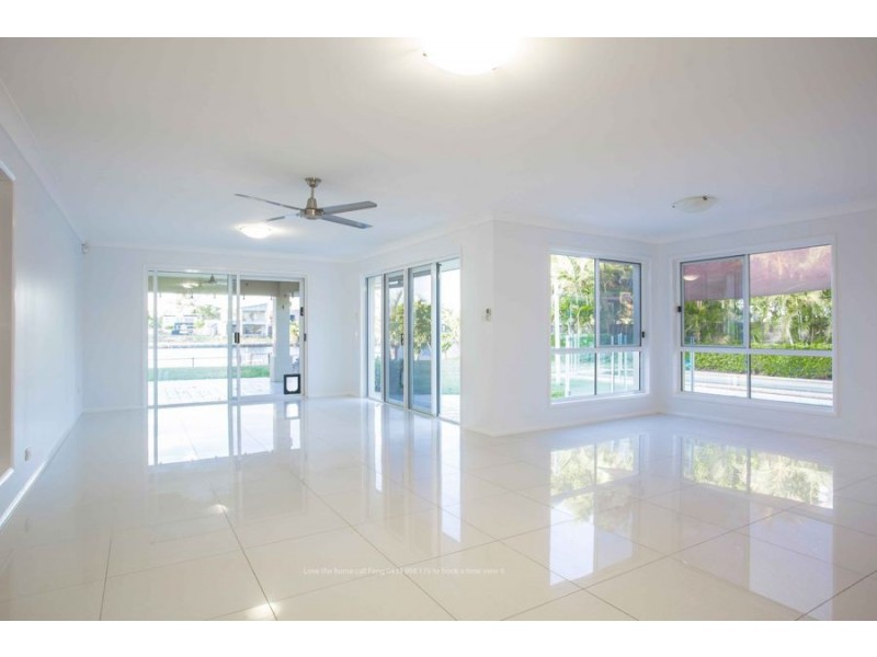 22 Parkwater Point, Helensvale QLD 4212