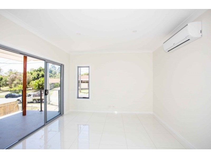 43 Harley Street, Labrador QLD 4215