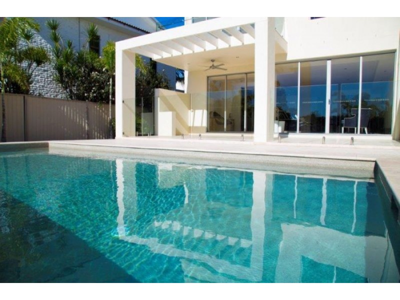 14A Garden Grove, Carrara QLD 4211
