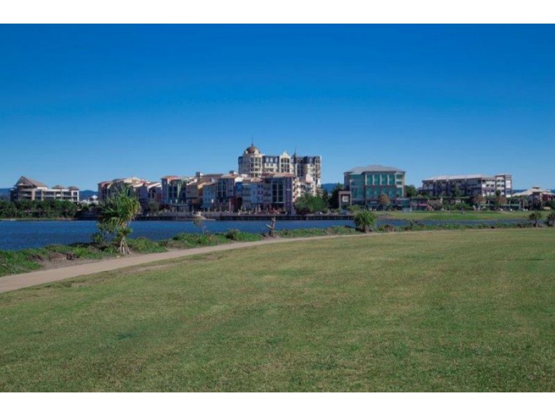 14A Garden Grove, Carrara QLD 4211