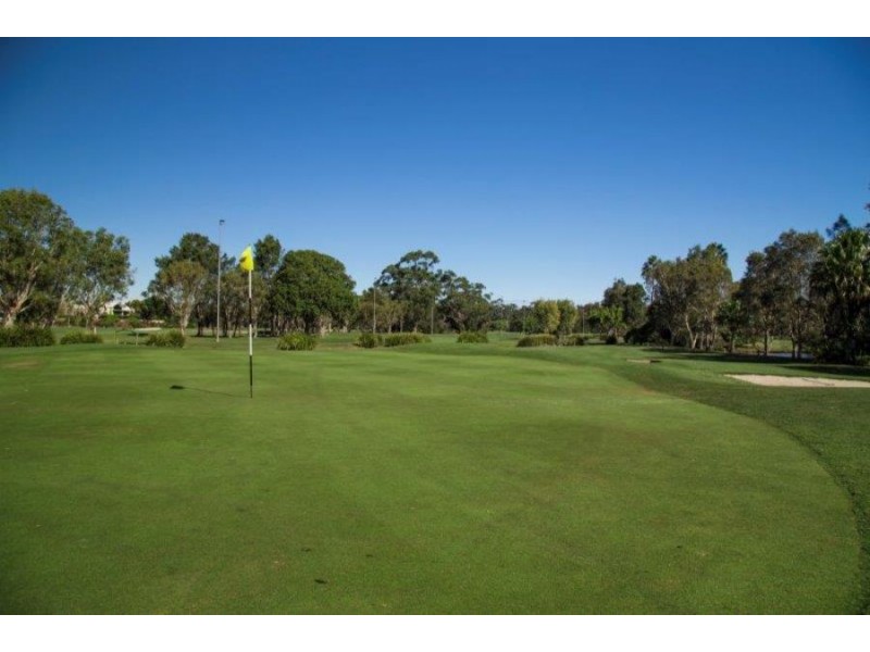 14A Garden Grove, Carrara QLD 4211