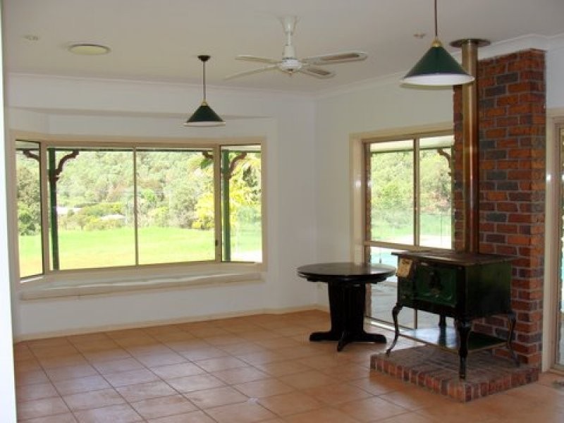 261 Clagiraba Road, Mount Nathan QLD 4211