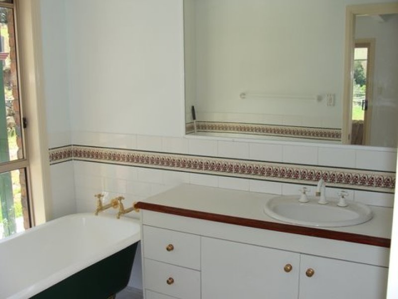 261 Clagiraba Road, Mount Nathan QLD 4211