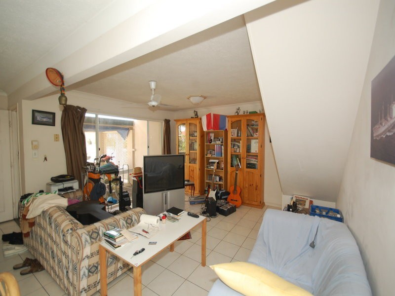 32/30 St Kevins Avenue, Benowa QLD 4217