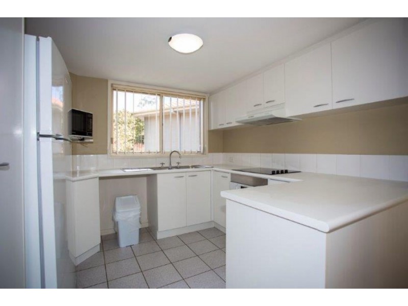 21/3 Arundel Drive, Arundel QLD 4214