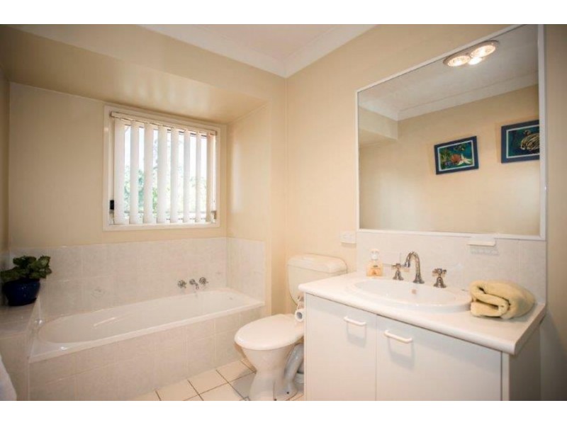 21/3 Arundel Drive, Arundel QLD 4214