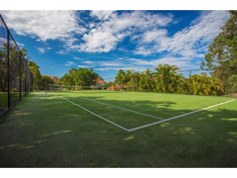 21/3 Arundel Drive, Arundel QLD 4214