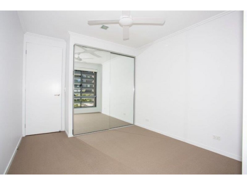 23/49 Varsity Parade, Varsity Lakes QLD 4227