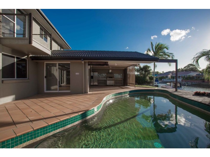 105 Pebble Beach Drive, Runaway Bay QLD 4216